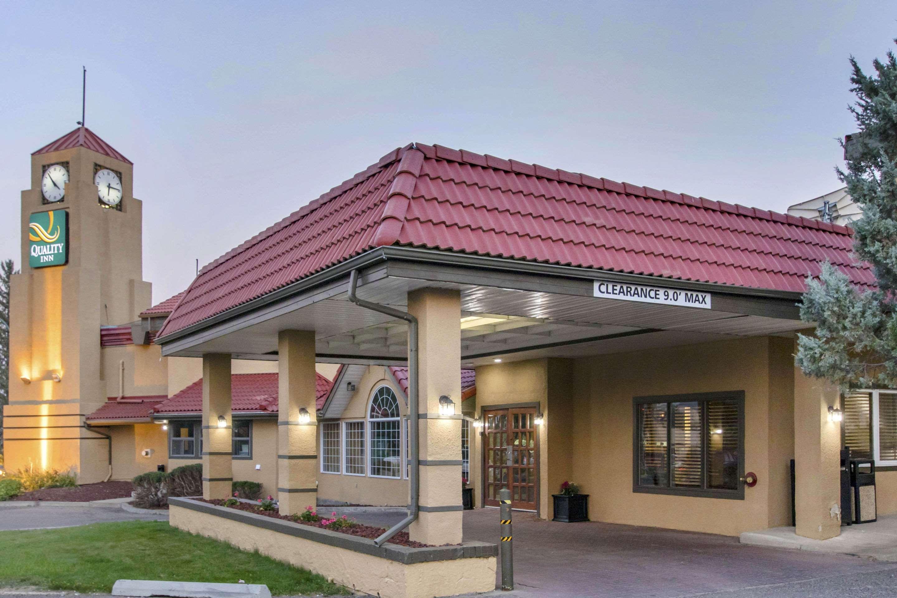 Flamingo Hotel Medicine Hat Dış mekan fotoğraf