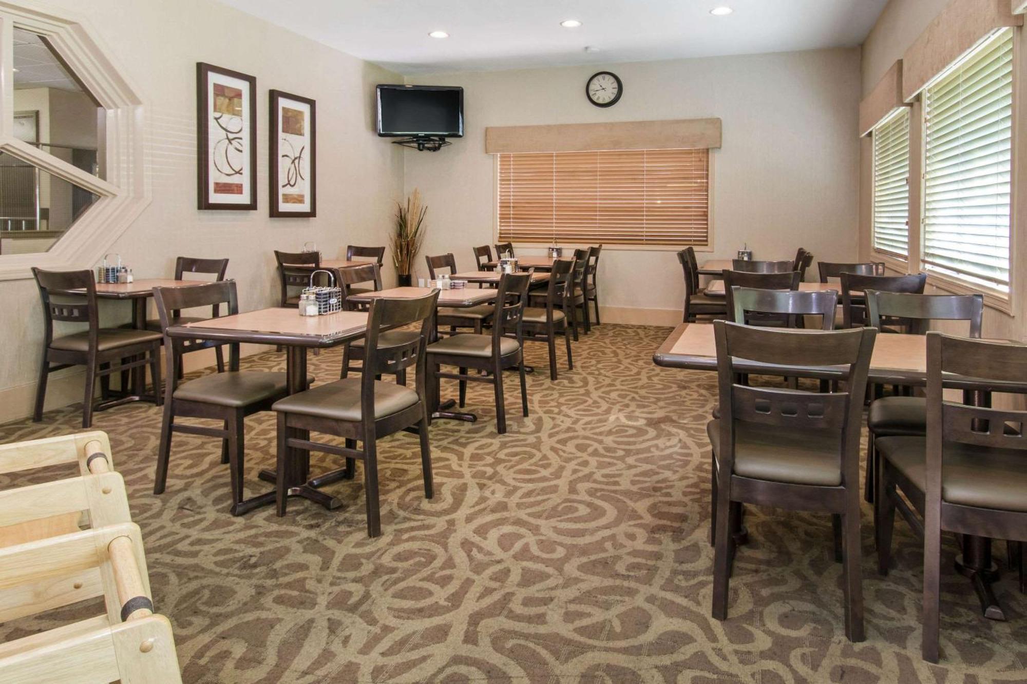 Flamingo Hotel Medicine Hat Dış mekan fotoğraf